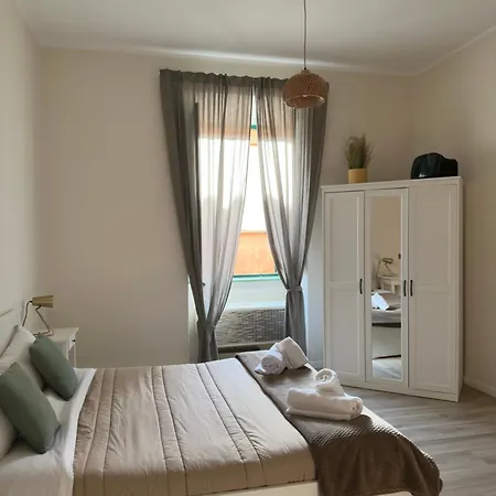Colosseo House Апартаменты Рим